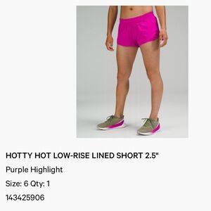 Lululemon Hotty Hot Low Rise 2.5” size 6 purple highlight